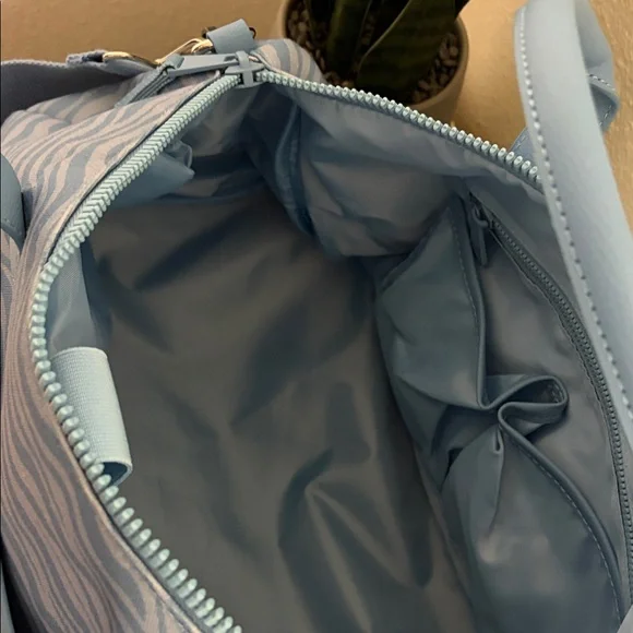 Disney Light Blue Stitch Weekender NWOT - Picture 7 of 11